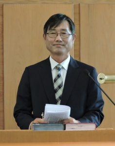 Pastor David Kim